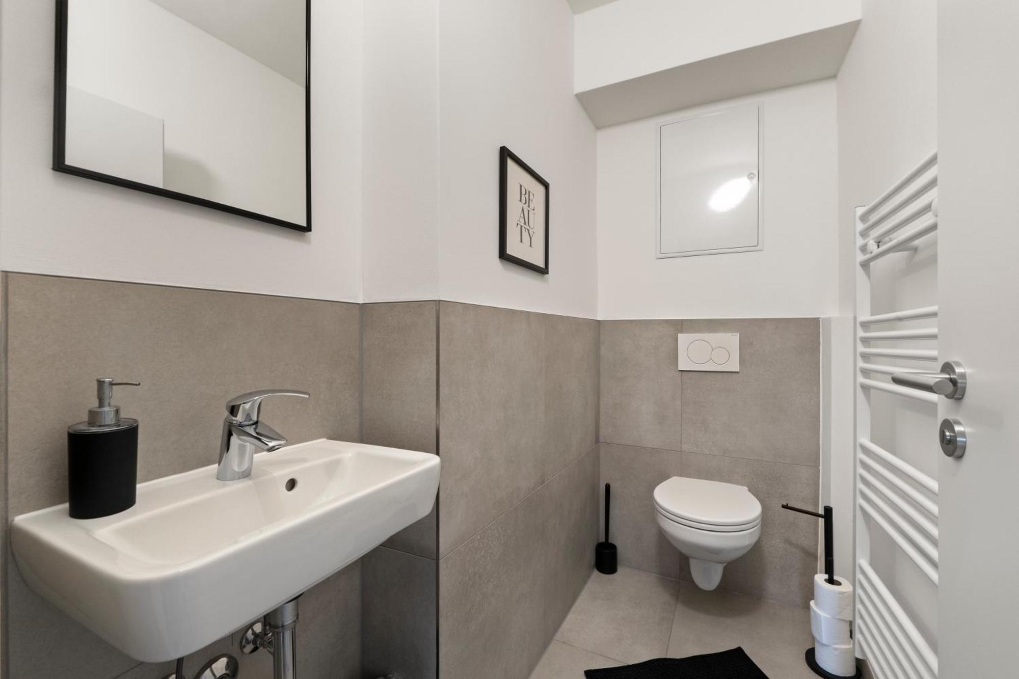 *Top* Moderne Wohnung - Naehe Koeln: Dom, Messe, Flughafen, Lanxess-Arena Bergisch Gladbach Extérieur photo
